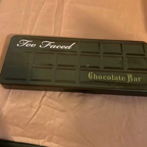 Too faced chocolate bar palette